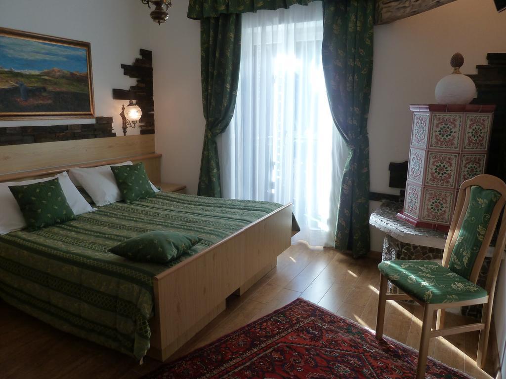 Hotel Ancora Castello-Molina di Fiemme Zimmer foto
